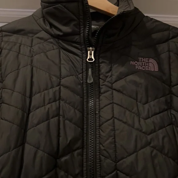 The North Face Women’s Coat - Picture 2 of 5
